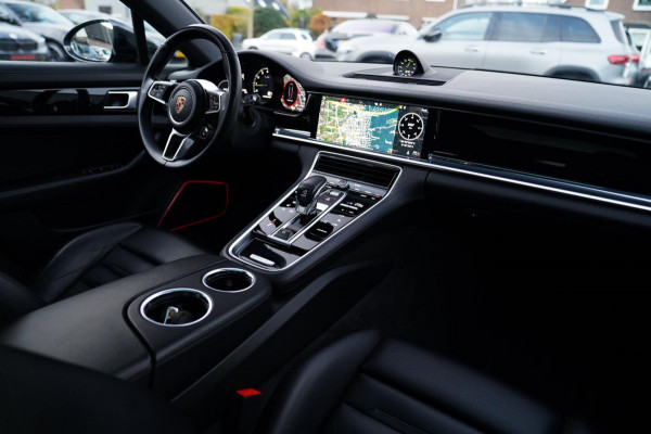 Porsche Panamera Sport Turismo 2.9 4 E-Hybrid | Sport Chrono | 21 inch | Panorama | Sport uitlaat | Luchtvering | Spoiler | LED |