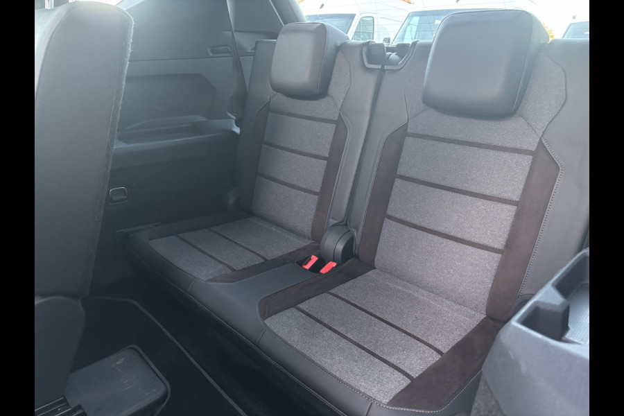 Seat Tarraco 1.5 TSI Xcellence 7persoons | Pano | Stoelverwarming | Dodehoek Detector | Parkeer Camera