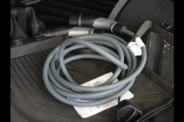 BMW 3 Serie Touring 330e xDrive 292 PK 4WD M Sport Airco ECC Stoel|Stuurverwarming Full LED 18" Velgen Navi Prof Carplay PDC VA Trekhaak Elektrisch Sensatec