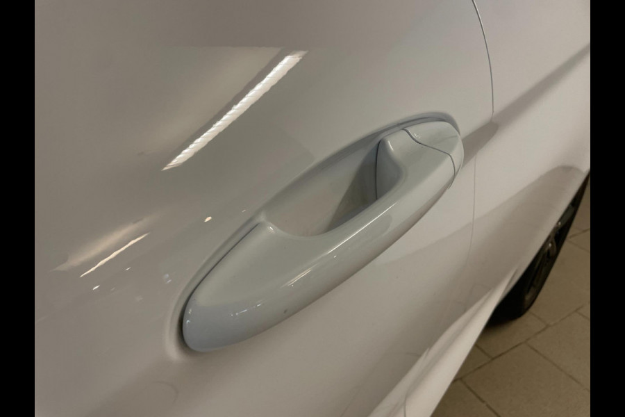 Ford Fiesta 1.1 Trend AIRCO NAVI CRUISE BT CAMERA MULTI STUUR ELEK RAMEN CENT VERG SPARCO NIEUWSTAAT