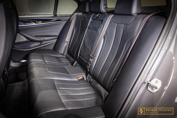 BMW 5 Serie 520i|M-sport|NAP|HUD|H&K|Cam|Pano|Dealer ond|Trekhaak