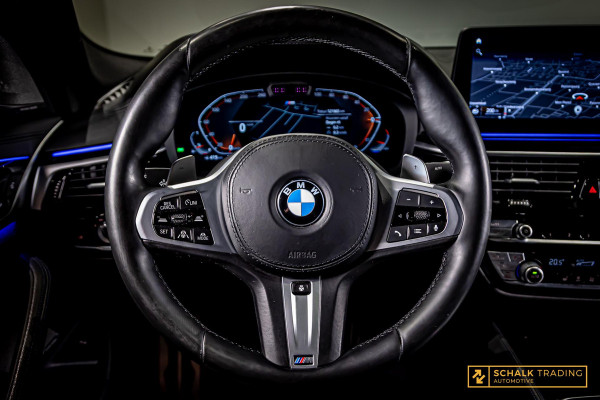 BMW 5 Serie 520i|M-sport|NAP|HUD|H&K|Cam|Pano|Dealer ond|Trekhaak