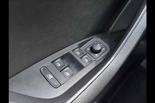 Škoda Kodiaq 1.5 TSI Business Edition 7persoons | Trekhaak | Stoelverwarming | Parkeer Camera | Cruise