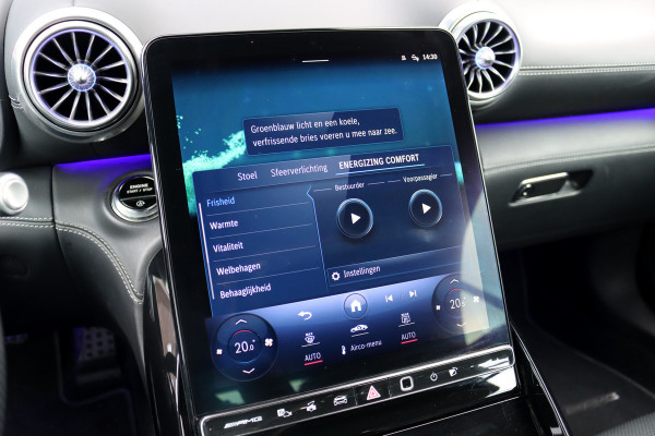 Mercedes-Benz SL-Klasse Roadster AMG 43 Premium Aut9 | 381pk | Performance-stoelen | Burmester | Stoelventilatie | Airscarf | Verwarmd Stuurwiel | Digital Light | Surround Camera | HUD | Contourstoelen |