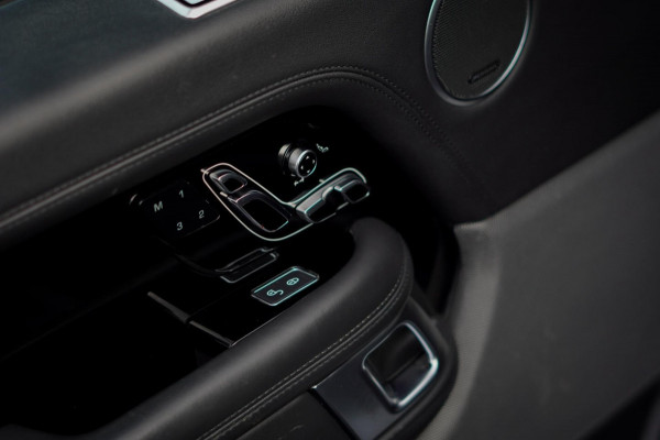 Land Rover Range Rover P400e / Pano / Stoelklima / Carpathian Grey / Carplay