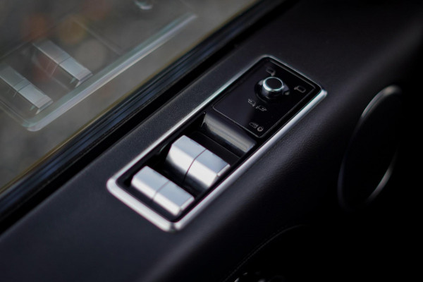 Land Rover Range Rover P400e / Pano / Stoelklima / Carpathian Grey / Carplay