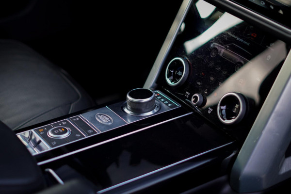 Land Rover Range Rover P400e / Pano / Stoelklima / Carpathian Grey / Carplay