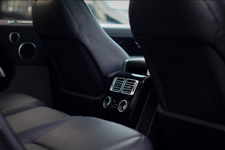 Land Rover Range Rover P400e / Pano / Stoelklima / Carpathian Grey / Carplay