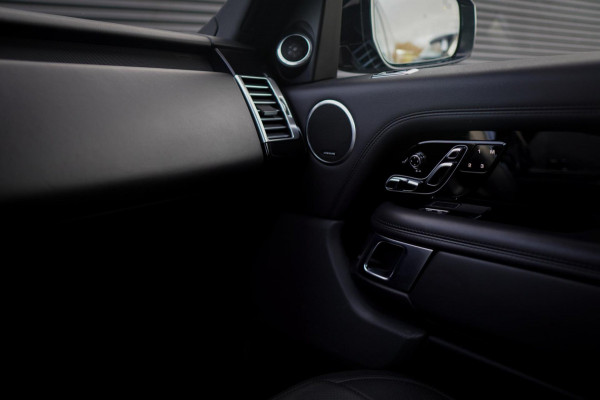 Land Rover Range Rover P400e / Pano / Stoelklima / Carpathian Grey / Carplay