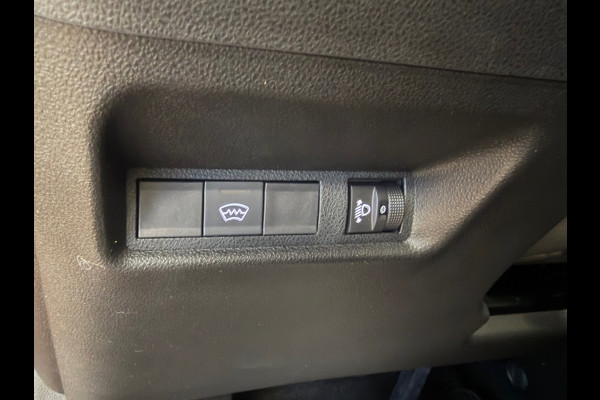 Fiat 600 1.2 HYBRID URBAN AUT. APPLE CARPLAY PARKEERSENSOREN CRUISE CONTROL AIRCO VERWARMDE VOORRUIT