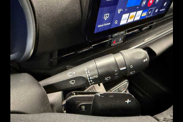 Fiat 600 1.2 HYBRID URBAN AUT. APPLE CARPLAY PARKEERSENSOREN CRUISE CONTROL AIRCO VERWARMDE VOORRUIT