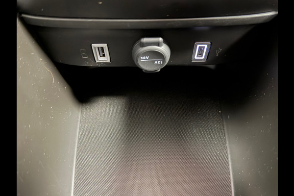 Fiat 600 1.2 HYBRID URBAN AUT. APPLE CARPLAY PARKEERSENSOREN CRUISE CONTROL AIRCO VERWARMDE VOORRUIT