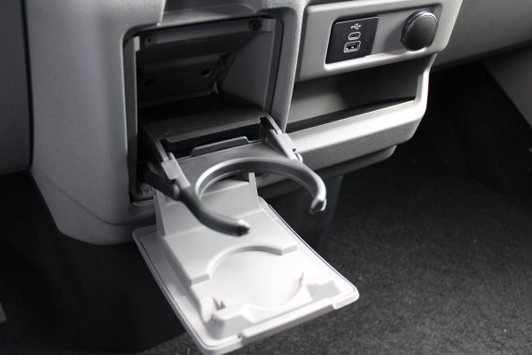 Ford Transit Custom 320 2.5 PHEV L2H1 Limited 232pk 8 Zits - 2x Schuif - Adaptive Cruise - Klimaat achterin - Keyless - Stoel/Stuurverwarming - Excl