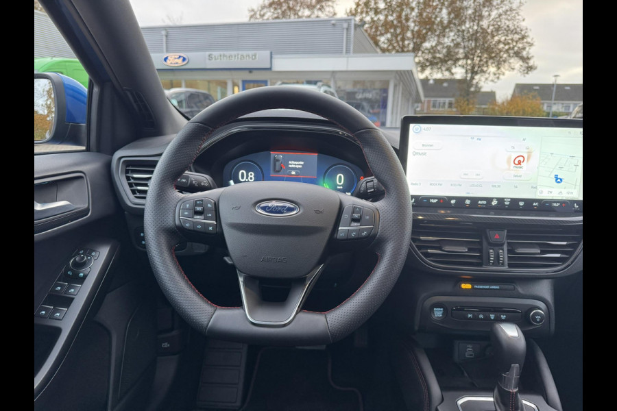 Ford FOCUS Wagon 1.0 EcoBoost Hybrid ST Line X 155pk | Trekhaak afneembaar | Panoramadak | Bang&Olufsen | Adaptive cruise control | Winter Pack | All season banden | Camera
