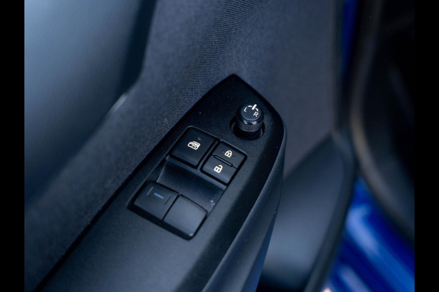 Toyota Yaris 1.5 Hybrid Active / Camera / Carplay / Active Cruise / NL-Auto