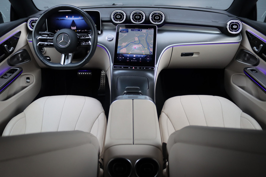 Mercedes-Benz CLE Cabriolet 200 AMG Line Aut9 | Memory | Distronic | Burmester | Airscarf | Verwarmd Stuurwiel | Leder | Camera | Keyless Go |