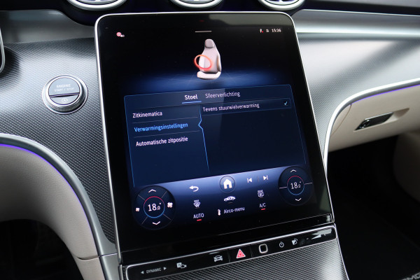 Mercedes-Benz CLE Cabriolet 200 AMG Line Aut9 | Memory | Distronic | Burmester | Airscarf | Verwarmd Stuurwiel | Leder | Camera | Keyless Go |