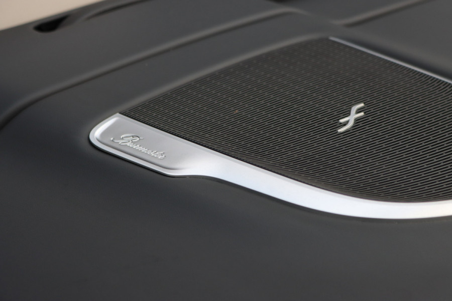 Mercedes-Benz CLE Cabriolet 200 AMG Line Aut9 | Memory | Distronic | Burmester | Airscarf | Verwarmd Stuurwiel | Leder | Camera | Keyless Go |