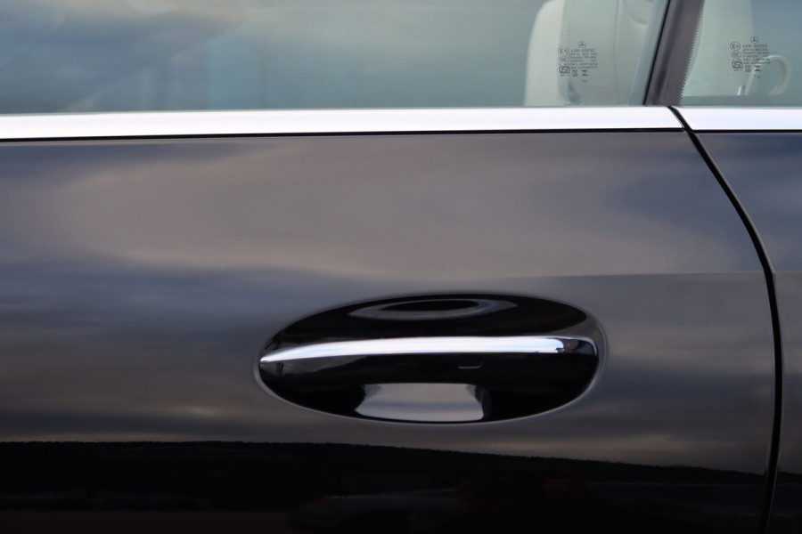 Mercedes-Benz CLE Cabriolet 200 AMG Line Aut9 | Memory | Distronic | Burmester | Airscarf | Verwarmd Stuurwiel | Leder | Camera | Keyless Go |