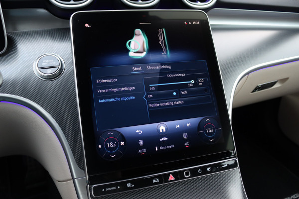 Mercedes-Benz CLE Cabriolet 200 AMG Line Aut9 | Memory | Distronic | Burmester | Airscarf | Verwarmd Stuurwiel | Leder | Camera | Keyless Go |