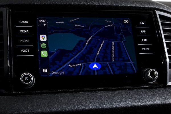 Škoda Karoq 1.5 TSI ACT 150 PK Sportline Business - Automaat | Trekhaak | Dig.Cockpit | Adapt.Cruise | Stoel-+Stuurverw. | Camera+PDC | NAV+App | LM 18'' |