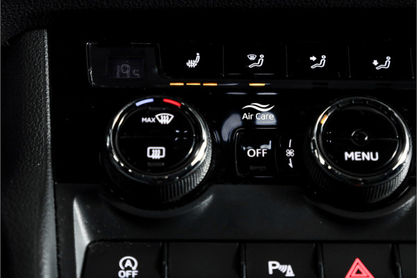 Škoda Karoq 1.5 TSI ACT 150 PK Sportline Business - Automaat | Trekhaak | Dig.Cockpit | Adapt.Cruise | Stoel-+Stuurverw. | Camera+PDC | NAV+App | LM 18'' |