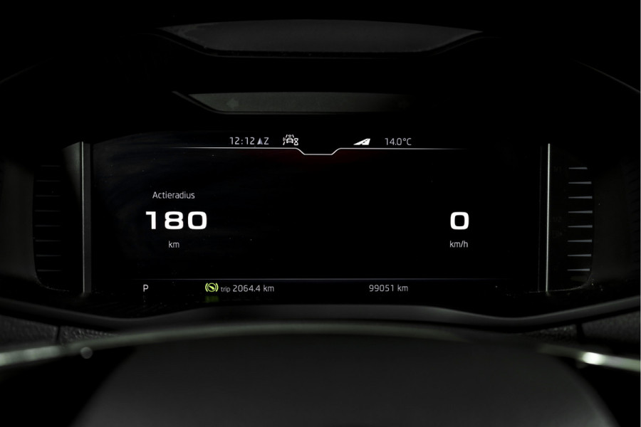 Škoda Karoq 1.5 TSI ACT 150 PK Sportline Business - Automaat | Trekhaak | Dig.Cockpit | Adapt.Cruise | Stoel-+Stuurverw. | Camera+PDC | NAV+App | LM 18'' |
