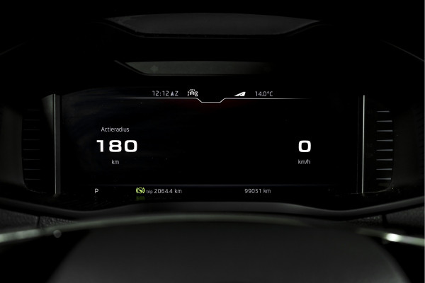Škoda Karoq 1.5 TSI ACT 150 PK Sportline Business - Automaat | Trekhaak | Dig.Cockpit | Adapt.Cruise | Stoel-+Stuurverw. | Camera+PDC | NAV+App | LM 18'' |