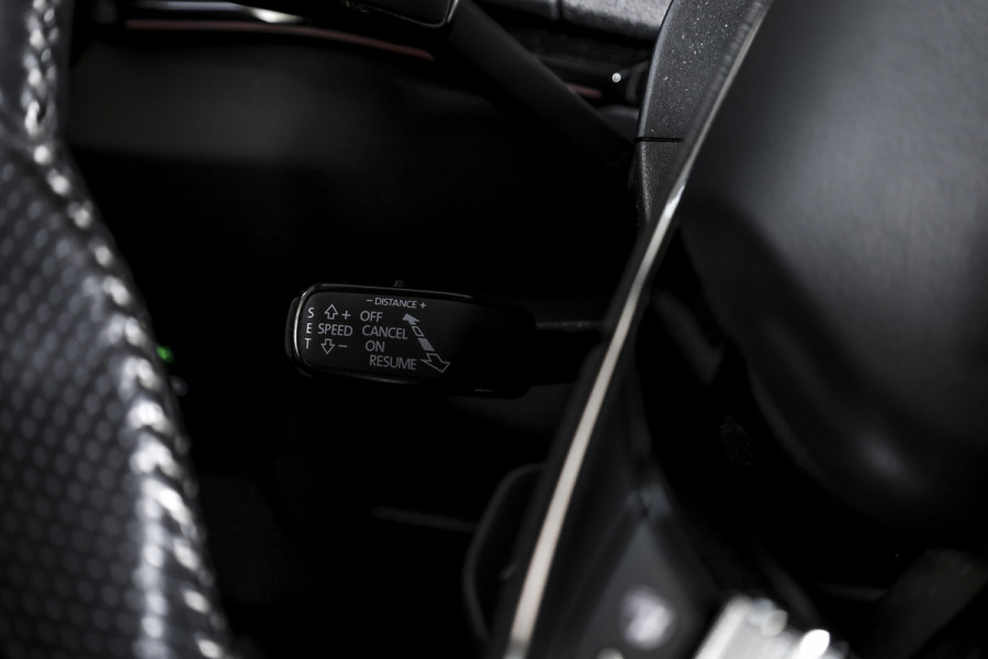 Škoda Karoq 1.5 TSI ACT 150 PK Sportline Business - Automaat | Trekhaak | Dig.Cockpit | Adapt.Cruise | Stoel-+Stuurverw. | Camera+PDC | NAV+App | LM 18'' |