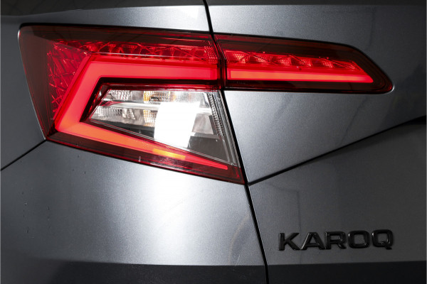 Škoda Karoq 1.5 TSI ACT 150 PK Sportline Business - Automaat | Trekhaak | Dig.Cockpit | Adapt.Cruise | Stoel-+Stuurverw. | Camera+PDC | NAV+App | LM 18'' |