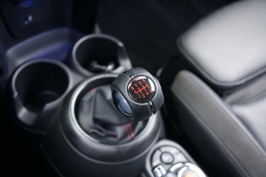 MINI Mini 2.0 Cooper S 180PK *HANDGESCHAKELD* + JCW KIT / KEYLESS