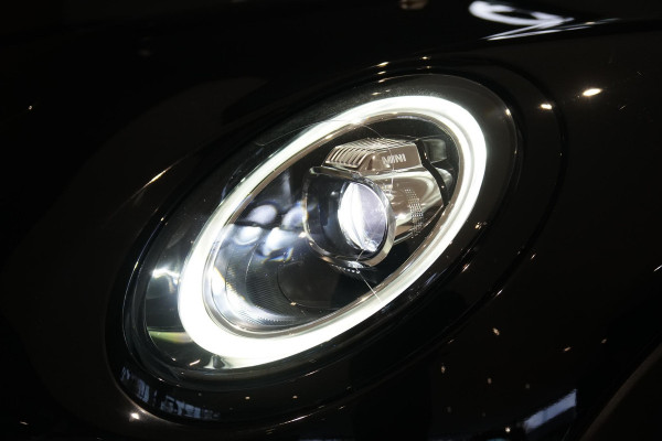 MINI Mini 2.0 Cooper S 180PK *HANDGESCHAKELD* + JCW KIT / KEYLESS
