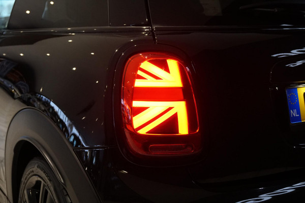 MINI Mini 2.0 Cooper S 180PK *HANDGESCHAKELD* + JCW KIT / KEYLESS