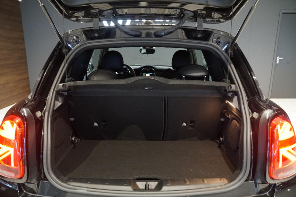 MINI Mini 2.0 Cooper S 180PK *HANDGESCHAKELD* + JCW KIT / KEYLESS