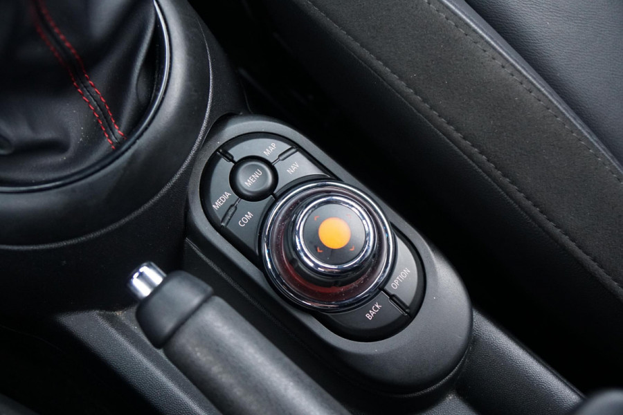 MINI Mini 2.0 Cooper S 180PK *HANDGESCHAKELD* + JCW KIT / KEYLESS