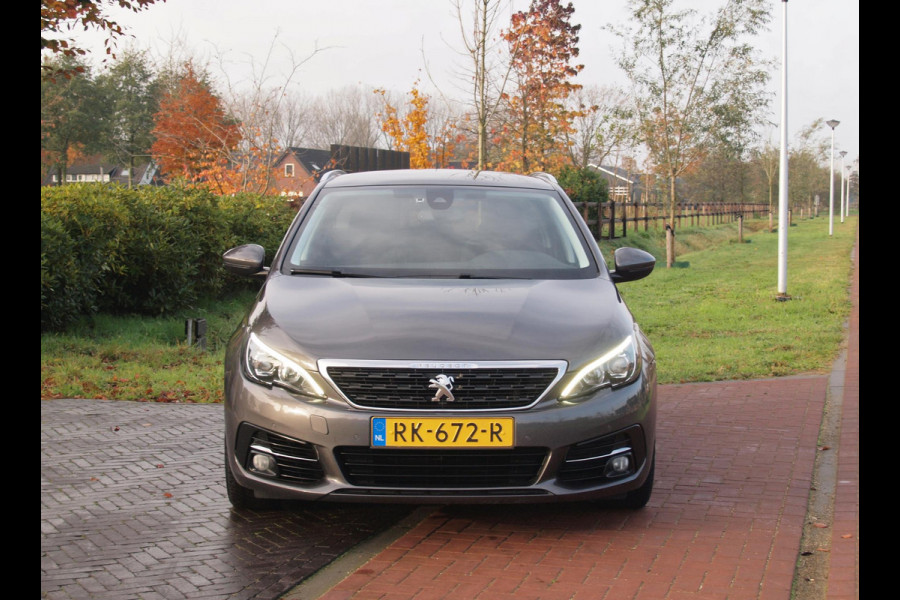 Peugeot 308 SW 1.2 PureTech Blue Lease Executive | Nieuwe Motor | Panoramadak | Apple Carplay | Trekhaak |