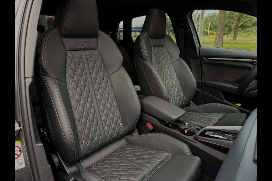 Audi A3 A3 sportback 45Tfsi e 3xS-line 272 pk Competition vol leer panorama dak