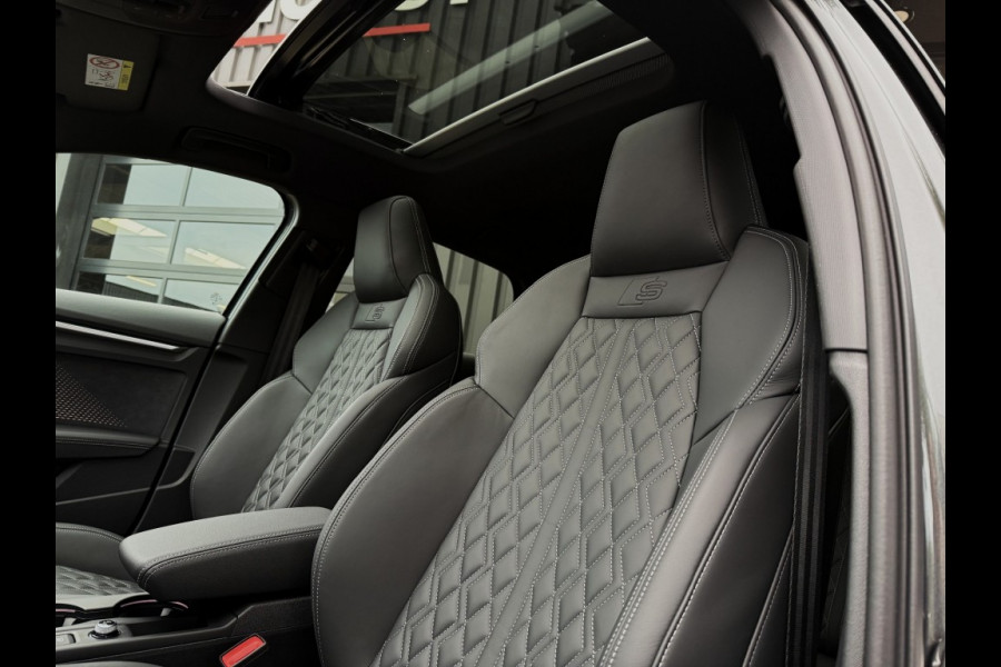 Audi A3 A3 sportback 45Tfsi e 3xS-line 272 pk Competition vol leer panorama dak