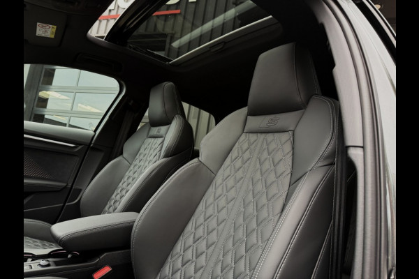 Audi A3 A3 sportback 45Tfsi e 3xS-line 272 pk Competition vol leer panorama dak
