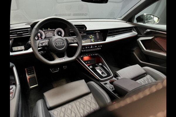 Audi A3 A3 sportback 45Tfsi e 3xS-line 272 pk Competition vol leer panorama dak