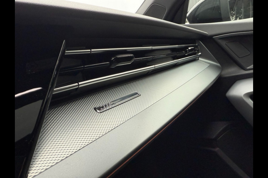 Audi A3 A3 sportback 45Tfsi e 3xS-line 272 pk Competition vol leer panorama dak