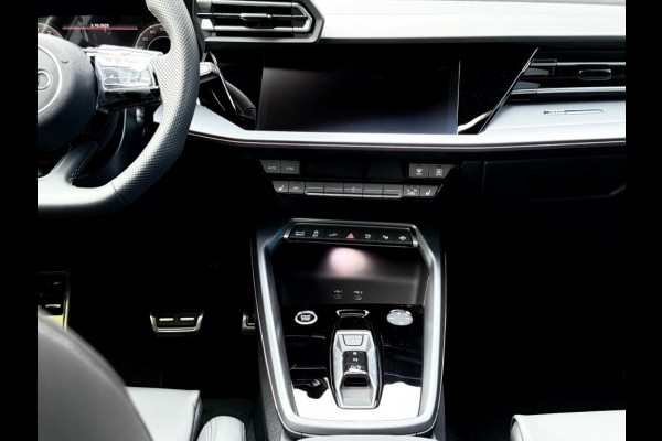 Audi A3 A3 sportback 45Tfsi e 3xS-line 272 pk Competition vol leer panorama dak