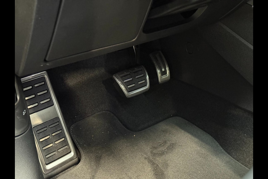 Audi A3 A3 sportback 45Tfsi e 3xS-line 272 pk Competition vol leer panorama dak