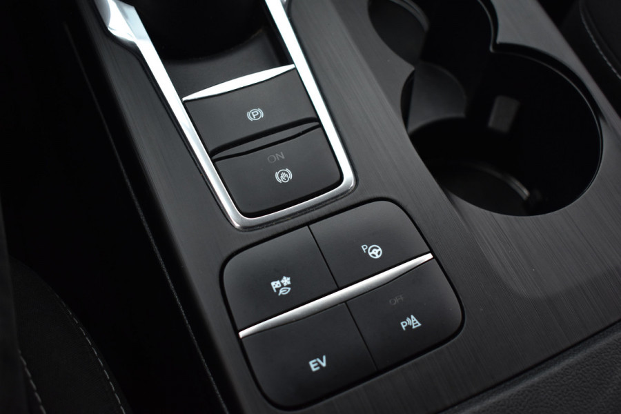 Ford Kuga 2.5 PHEV 225PK AUT. TITANIUM TREKHAAK/NAVI/CAMERA