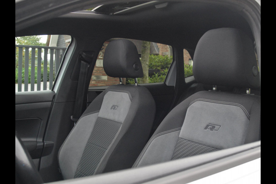 Volkswagen Polo 1.0 TSI Highline Business R | Dubbele R-Line | Panoramadak | Camera | Apple Carplay | Led Koplampen | Automaat |