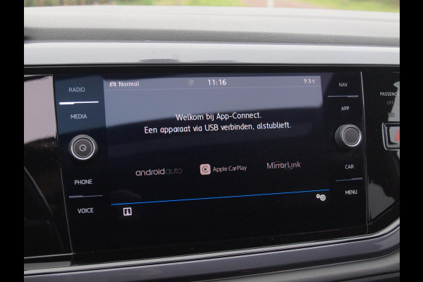 Volkswagen Polo 1.0 TSI Highline Business R | Dubbele R-Line | Panoramadak | Camera | Apple Carplay | Led Koplampen | Automaat |