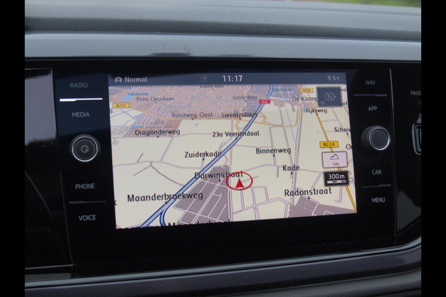 Volkswagen Polo 1.0 TSI Highline Business R | Dubbele R-Line | Panoramadak | Camera | Apple Carplay | Led Koplampen | Automaat |