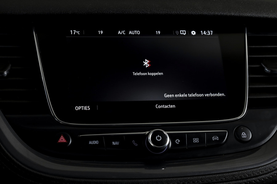 Opel Grandland X 1.6 Turbo Hybrid Ultimate - Automaat | Adapt. Cruise | Stoel-+Voorruitverw. | Stoelventilatie | PDC | 360 Camera | NAV + App. Connect | ECC | Elek. Klep | Trekhaak| LM 19" |