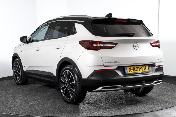 Opel Grandland X 1.6 Turbo Hybrid Ultimate - Automaat | Adapt. Cruise | Stoel-+Voorruitverw. | Stoelventilatie | PDC | 360 Camera | NAV + App. Connect | ECC | Elek. Klep | Trekhaak| LM 19" |