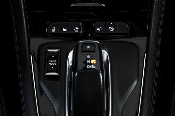 Opel Grandland X 1.6 Turbo Hybrid Ultimate - Automaat | Adapt. Cruise | Stoel-+Voorruitverw. | Stoelventilatie | PDC | 360 Camera | NAV + App. Connect | ECC | Elek. Klep | Trekhaak| LM 19" |